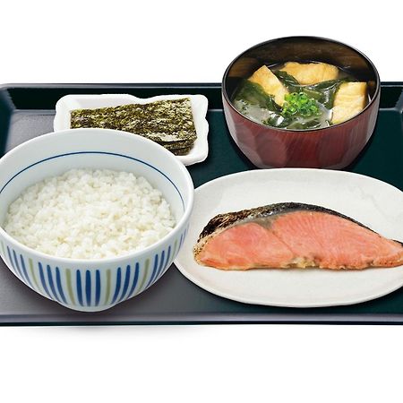 Quintessa Hotel Chiba Фунабаси Экстерьер фото
