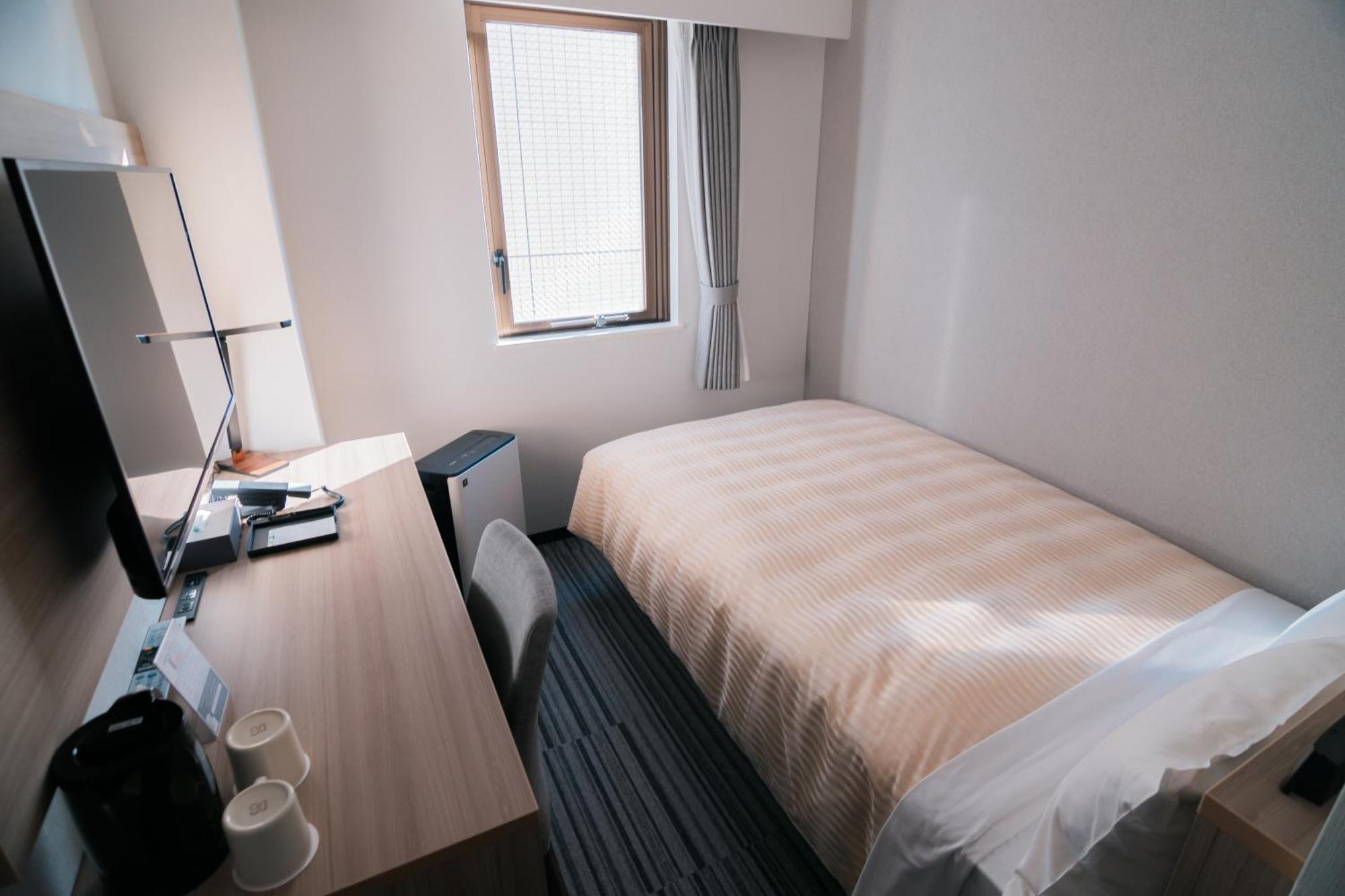 Quintessa Hotel Chiba Фунабаси Экстерьер фото